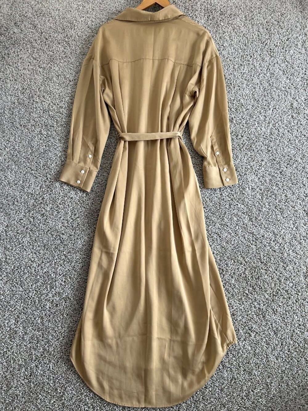 Banana Republic Womens Sz Large Beige Button-Down Shirt Dress With Belt - Picture 5 of 10